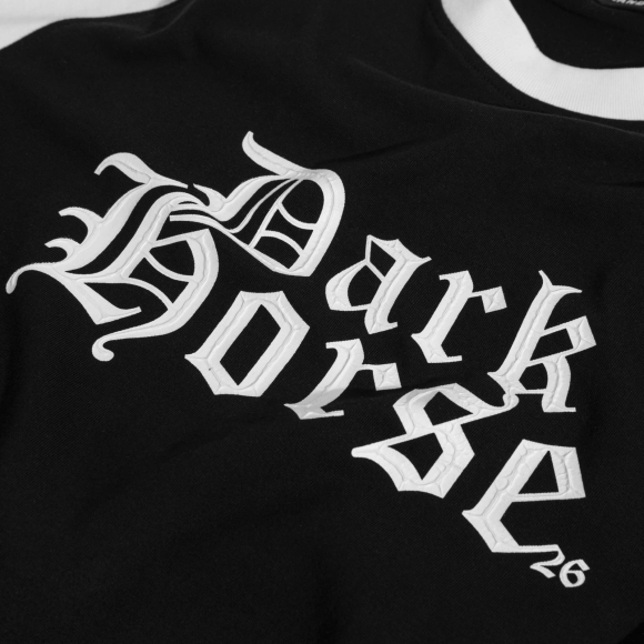 THBB  RAGLAN DARK HORSE BODYFIT - BLACK + WHITE