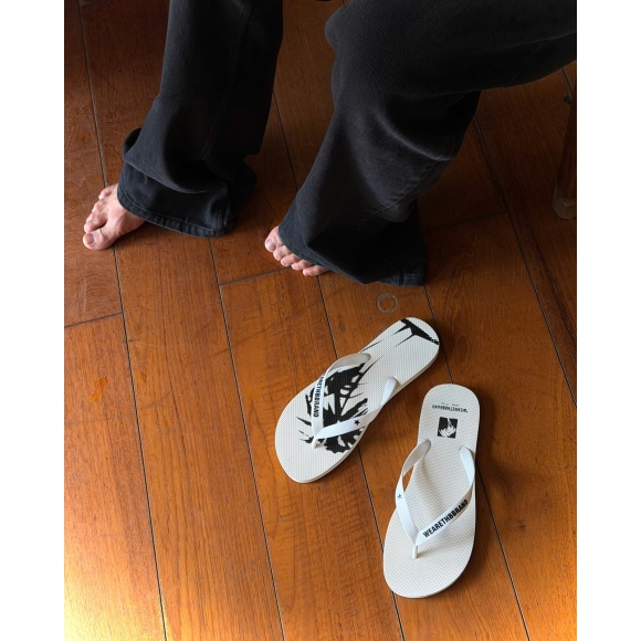 THBB SLIPPER - WHITE
